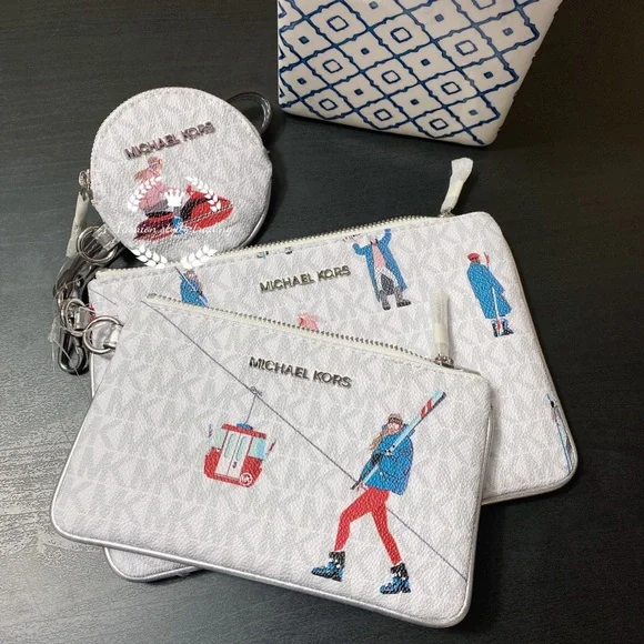 Michael Kors Jet Set Girls 3pc Wristlets set - Picture 12 of 13